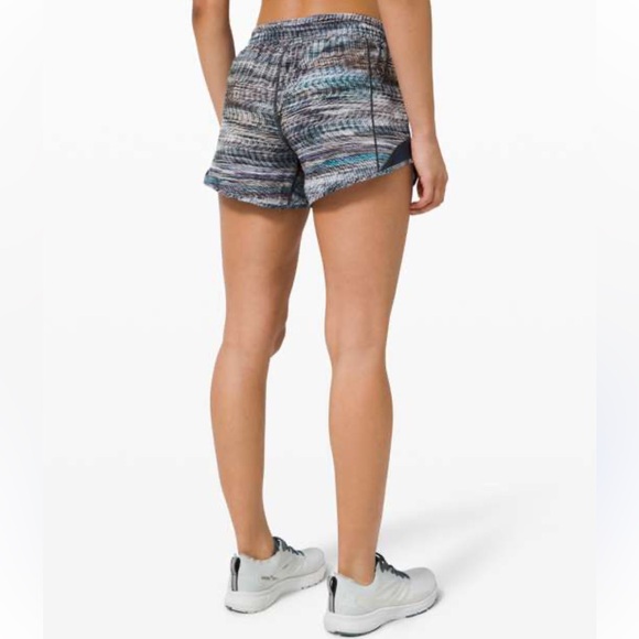 Lululemon Hotty Hot 4” Lined Shortin Digital Oasis Gray Multi Navy - Picture 4 of 14